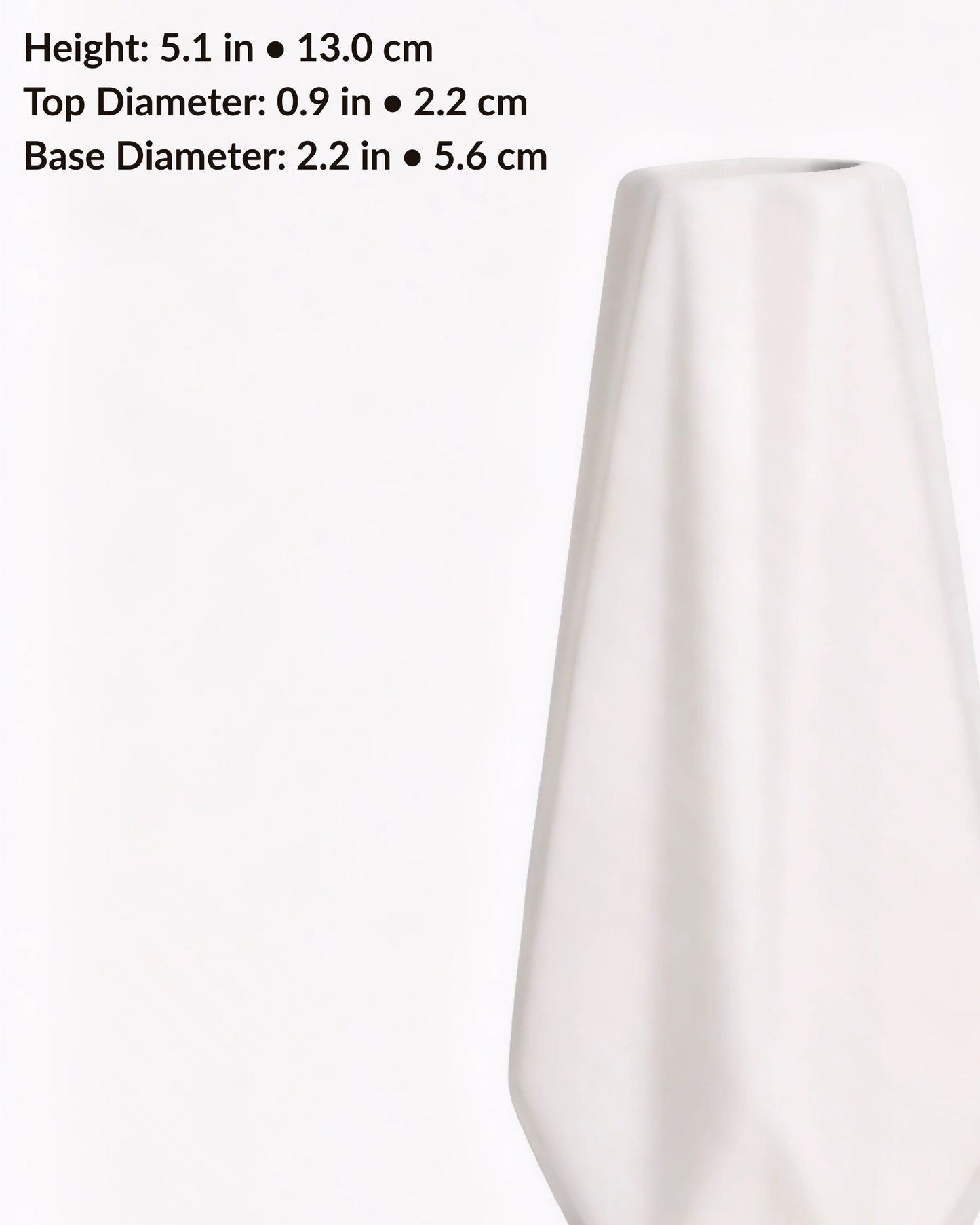 Aurivva Minimalist Collection – Eira Vase (White Nordic Ceramic)