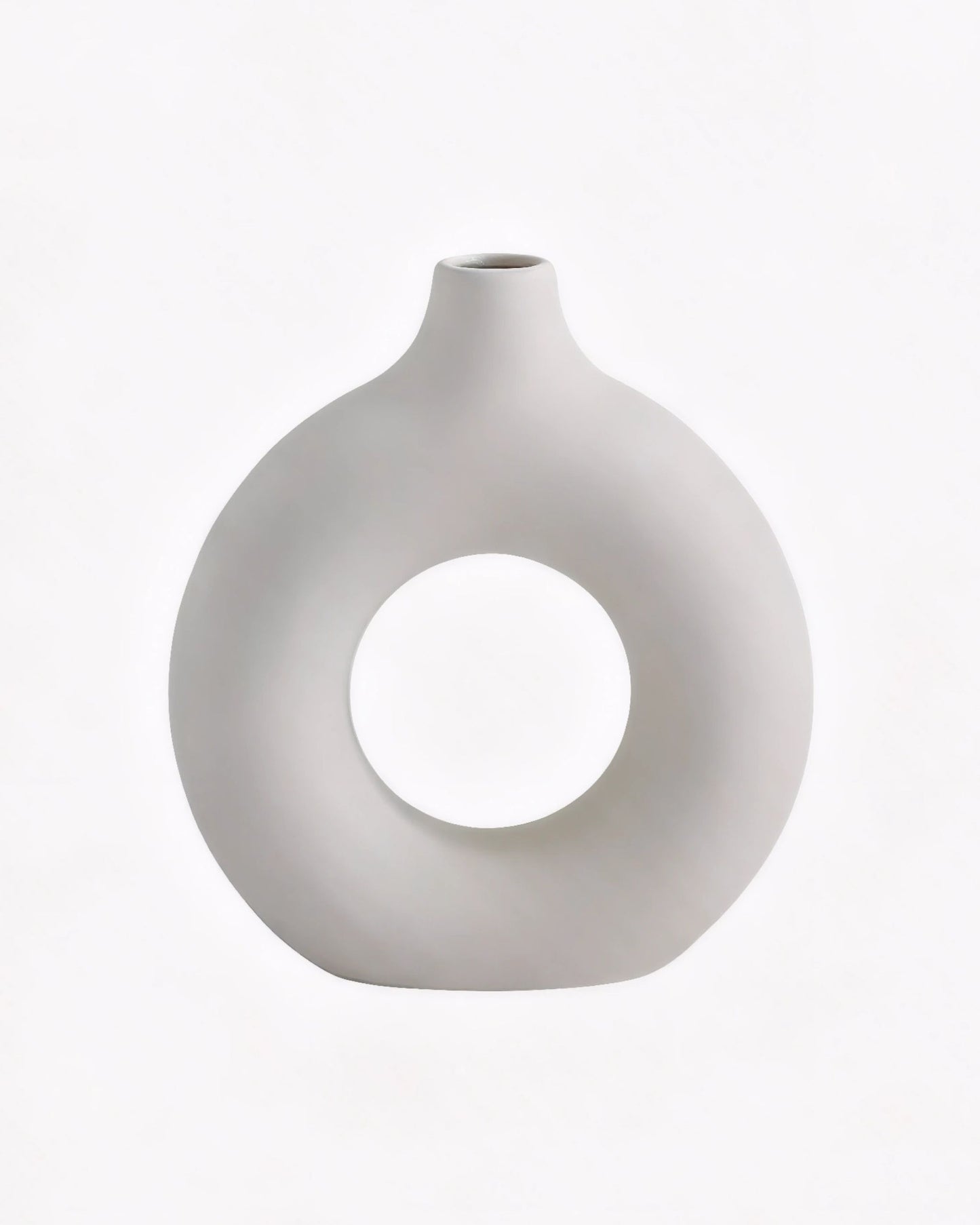 Aurivva Minimalist Collection – Loke Vase (White Nordic Ceramic)