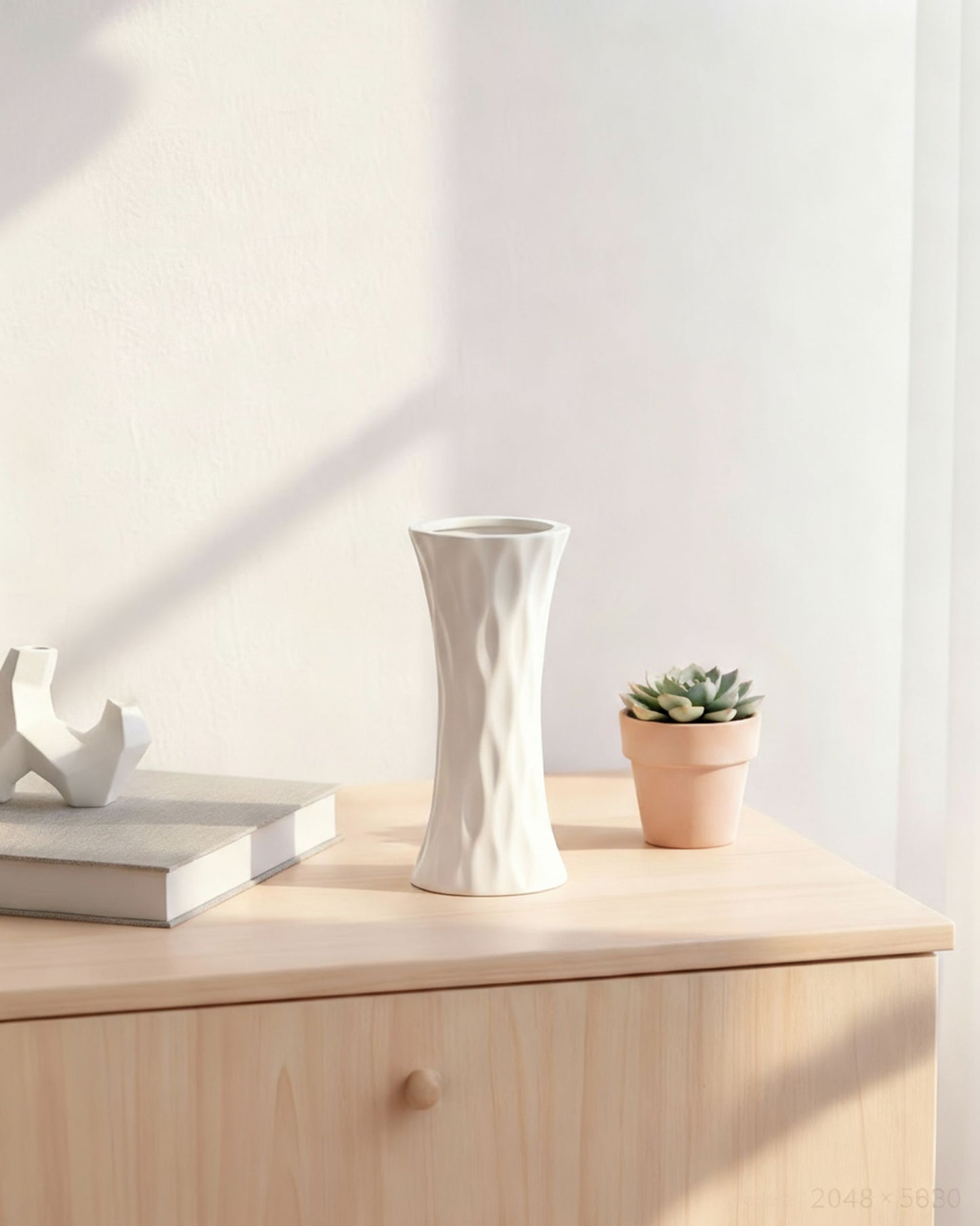 Aurivva Minimalist Collection – Soren Vase (White Nordic Ceramic)